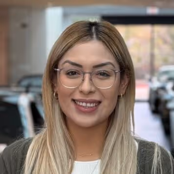 Photo of Karina Enriquez